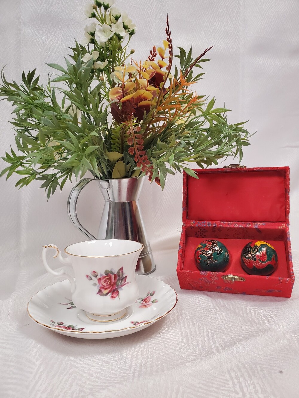 Royal Albert White and Pink Floral Teacup with Gold Trim